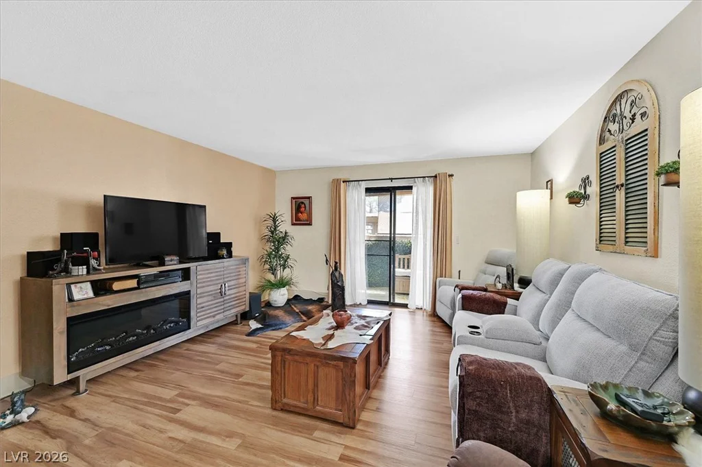2451 Rainbow, Las Vegas, NV 89108