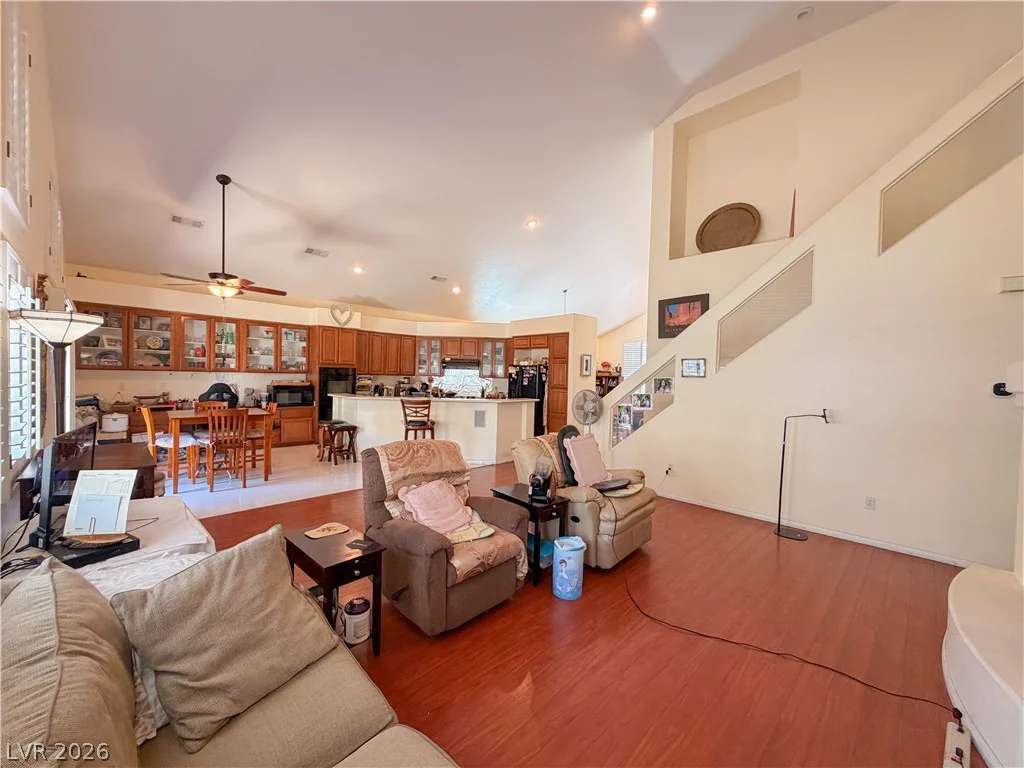 230 Whitly Bay, Las Vegas, NV 89148