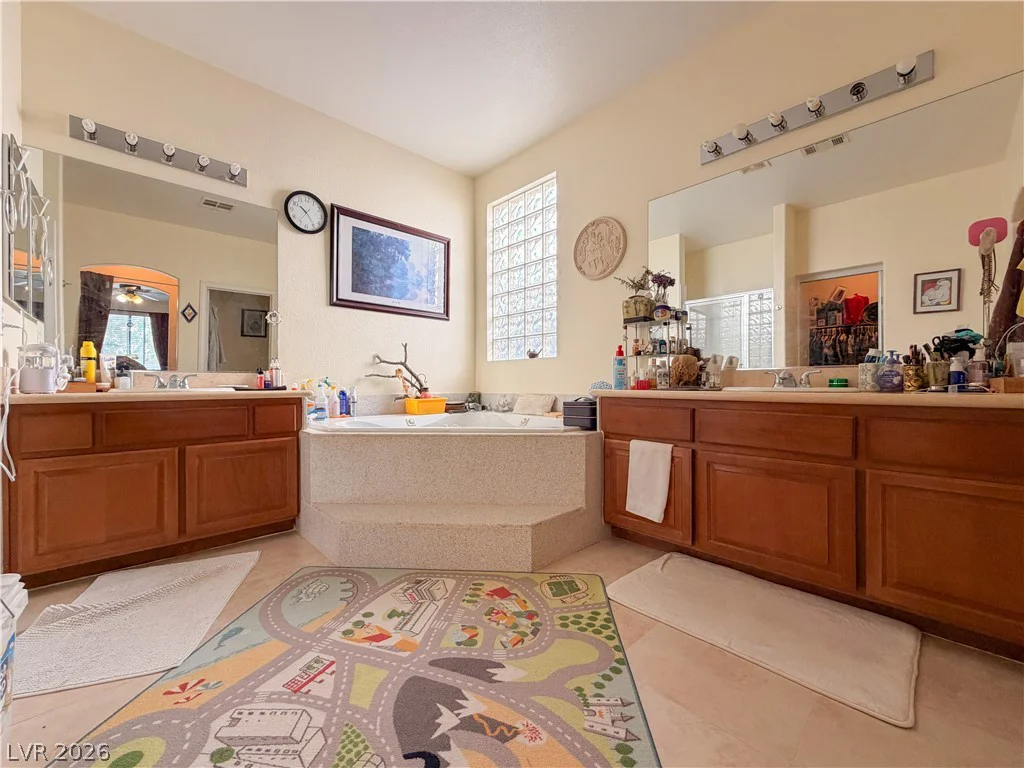 230 Whitly Bay, Las Vegas, NV 89148