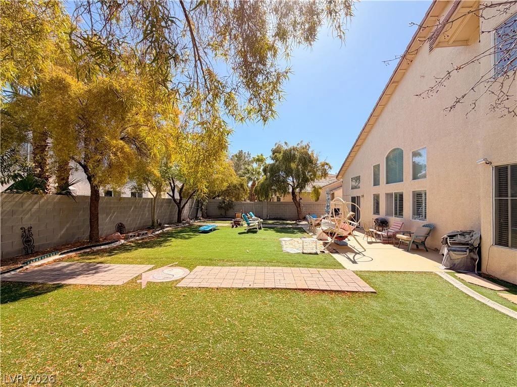 230 Whitly Bay, Las Vegas, NV 89148