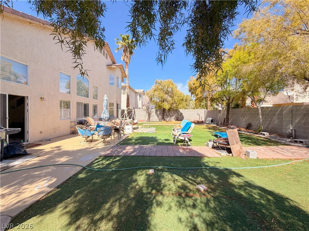 230 Whitly Bay, Las Vegas, NV 89148