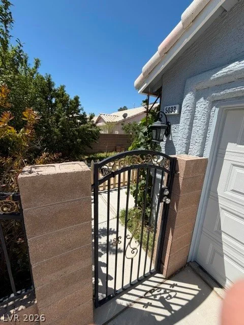 5033 Crystal Breeze, North Las Vegas, NV 89031