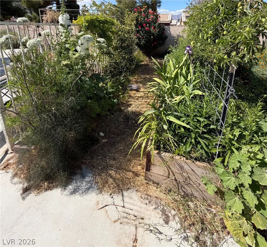 5033 Crystal Breeze, North Las Vegas, NV 89031