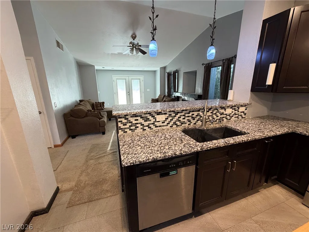 5033 Crystal Breeze, North Las Vegas, NV 89031