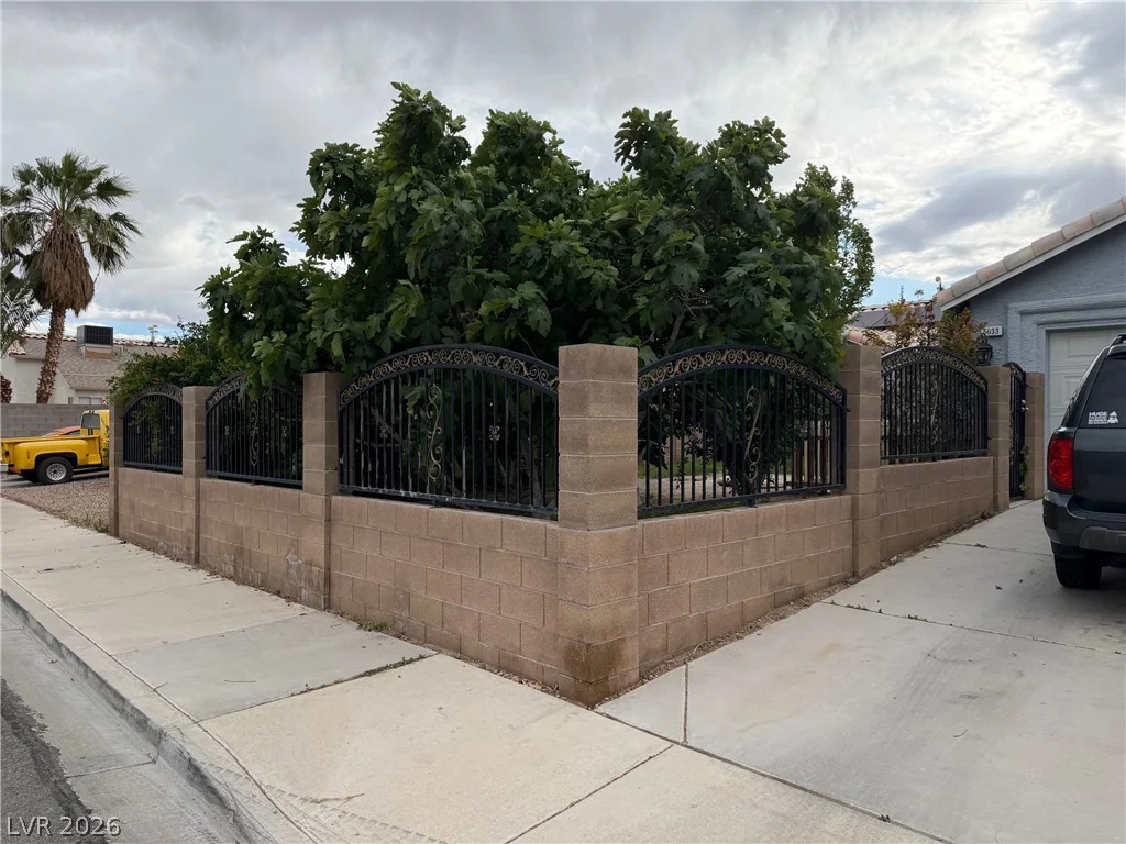 5033 Crystal Breeze, North Las Vegas, NV 89031