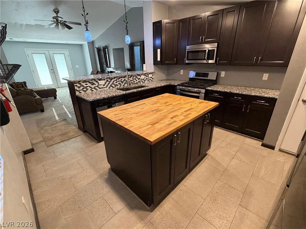 5033 Crystal Breeze, North Las Vegas, NV 89031