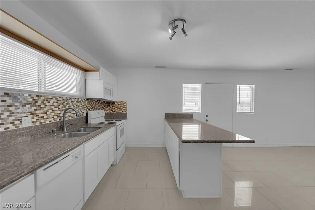 965 Miller, Las Vegas, NV 89106