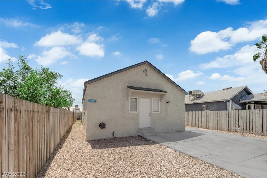 965 Miller, Las Vegas, NV 89106