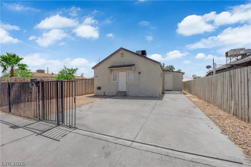 965 Miller, Las Vegas, NV 89106