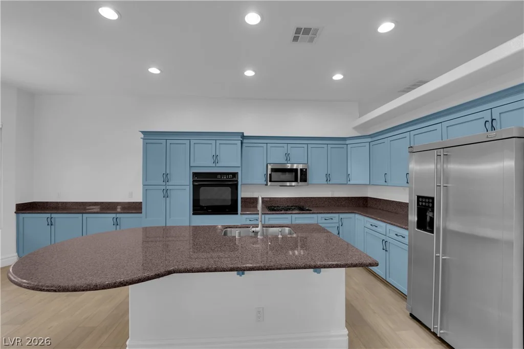 801 White Falcon, Las Vegas, NV 89144