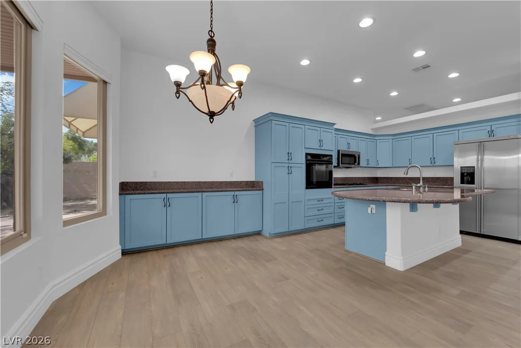 801 White Falcon, Las Vegas, NV 89144