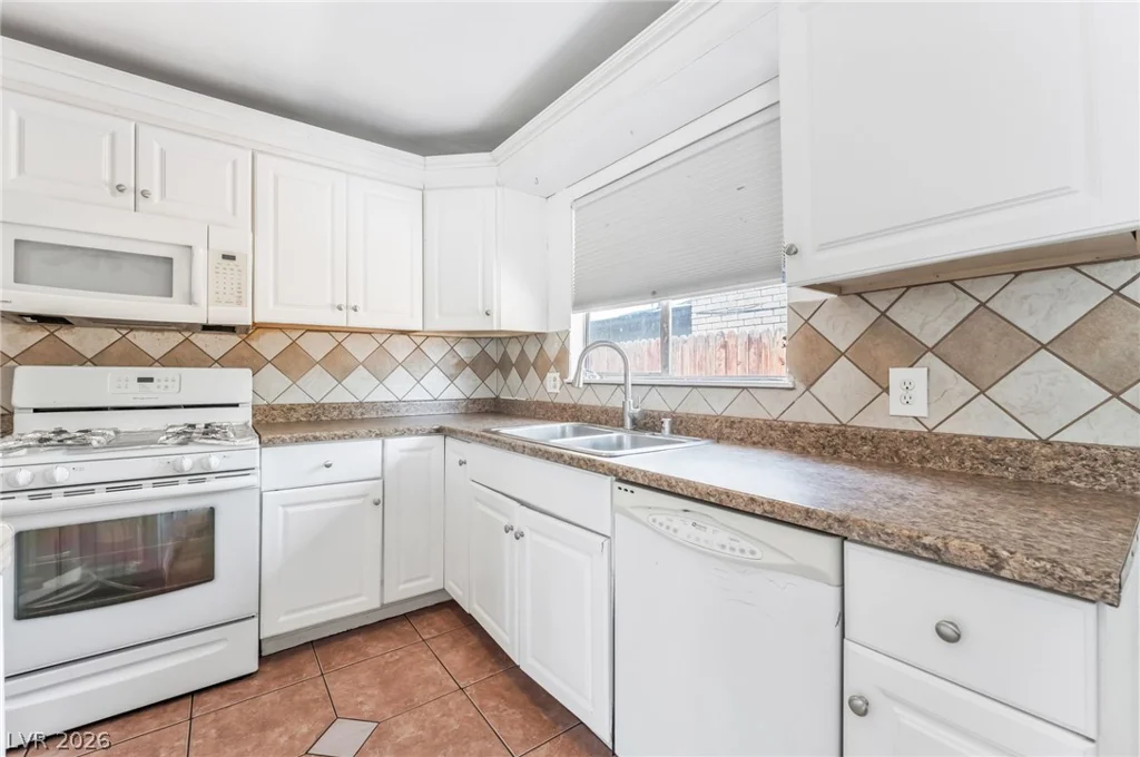 1809 Cherry, Las Vegas, NV 89104