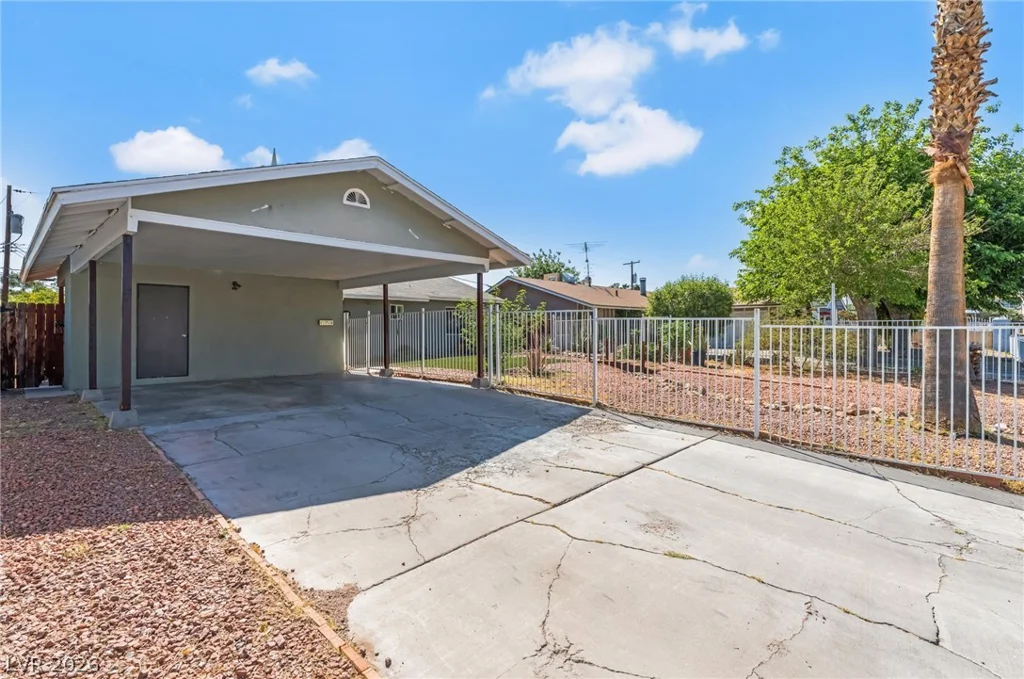 1809 Cherry, Las Vegas, NV 89104