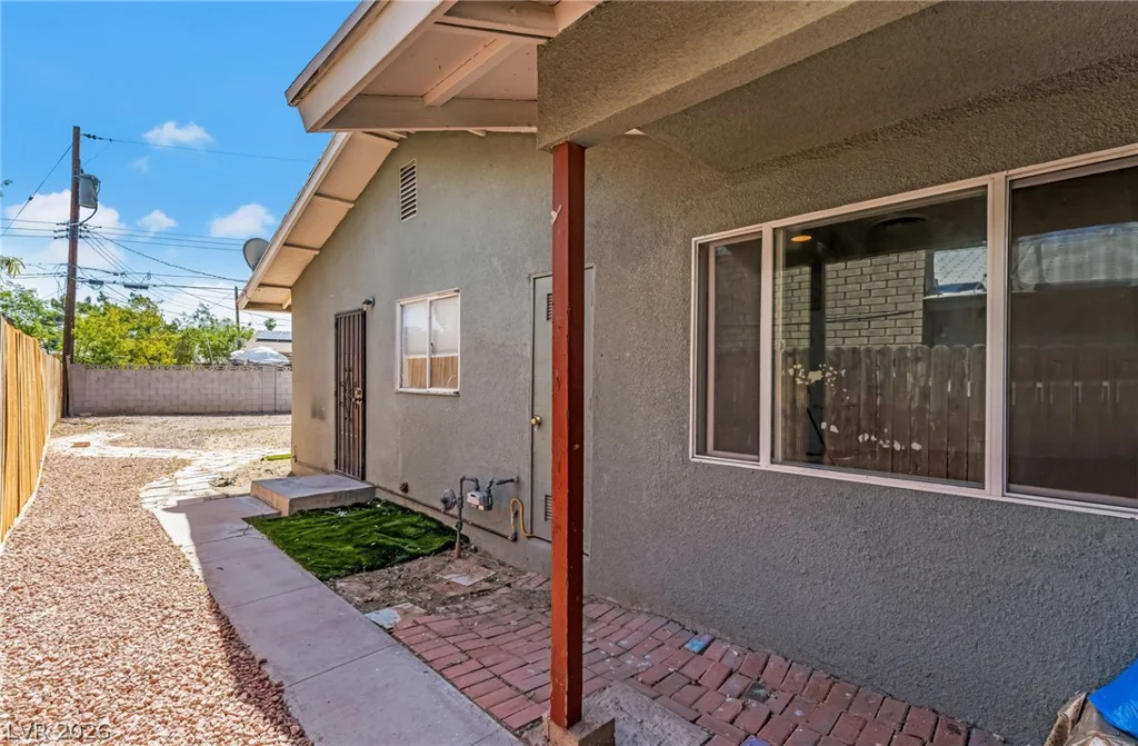 1809 Cherry, Las Vegas, NV 89104