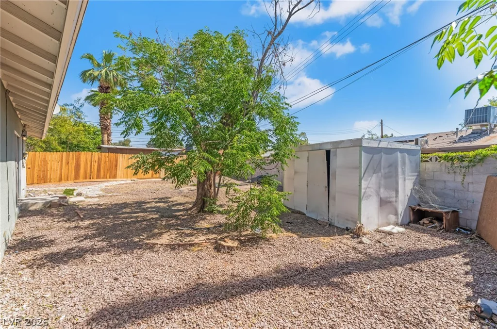 1809 Cherry, Las Vegas, NV 89104