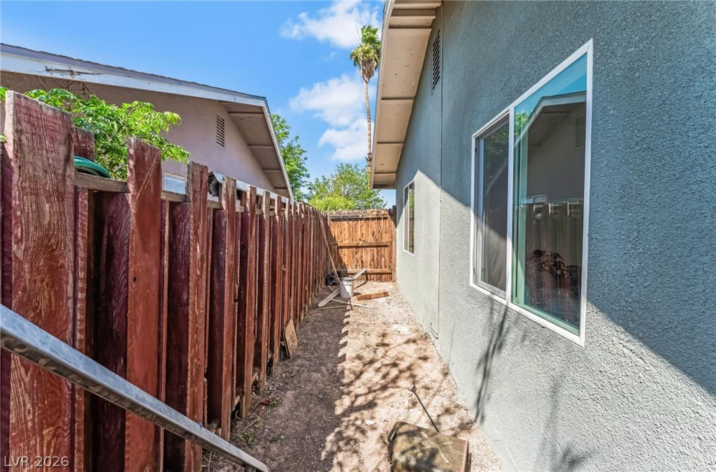 1809 Cherry, Las Vegas, NV 89104