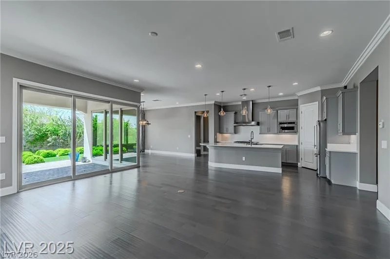 11831 Saverio, Las Vegas, NV 89138