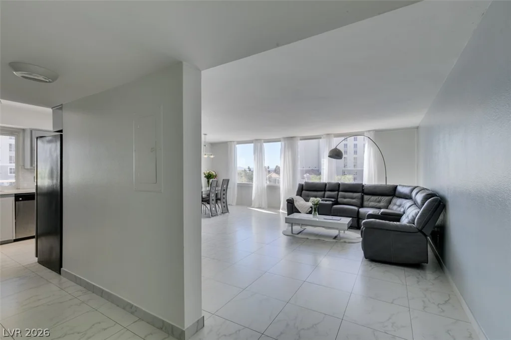 205 Harmon, Las Vegas, NV 89169