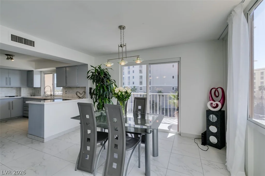 205 Harmon, Las Vegas, NV 89169
