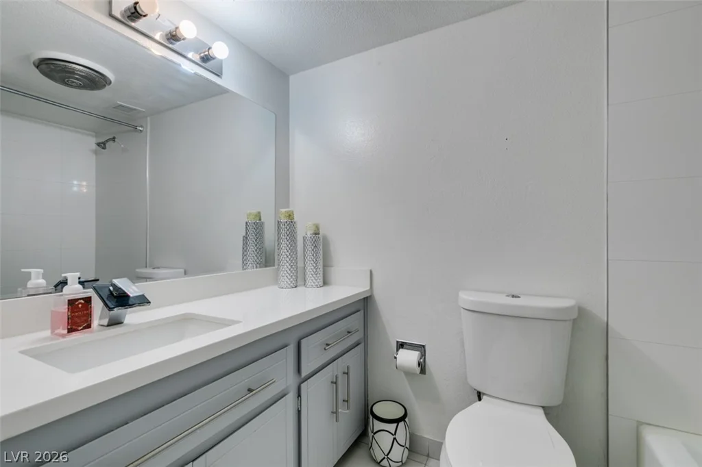 205 Harmon, Las Vegas, NV 89169