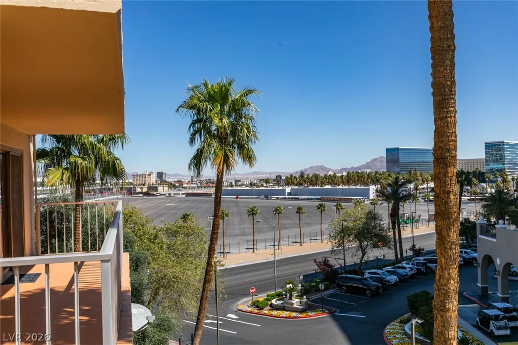 205 Harmon, Las Vegas, NV 89169