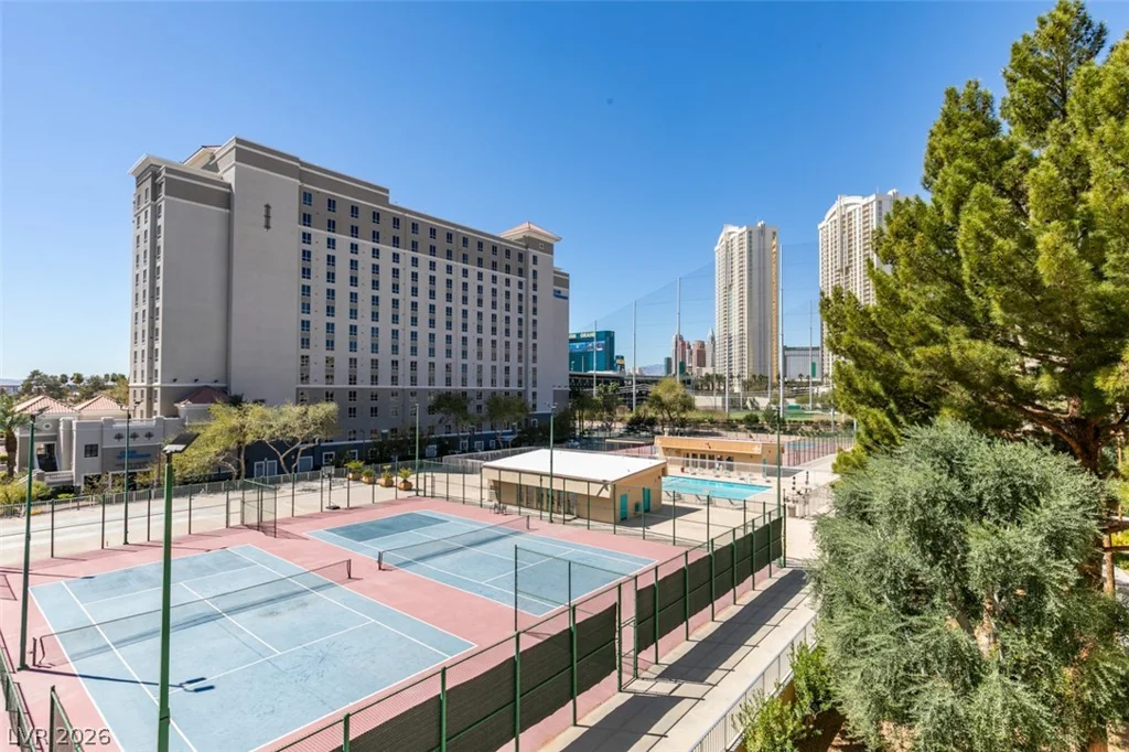 205 Harmon, Las Vegas, NV 89169