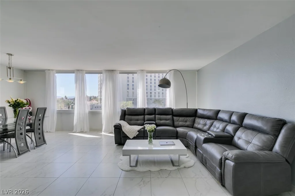 205 Harmon, Las Vegas, NV 89169