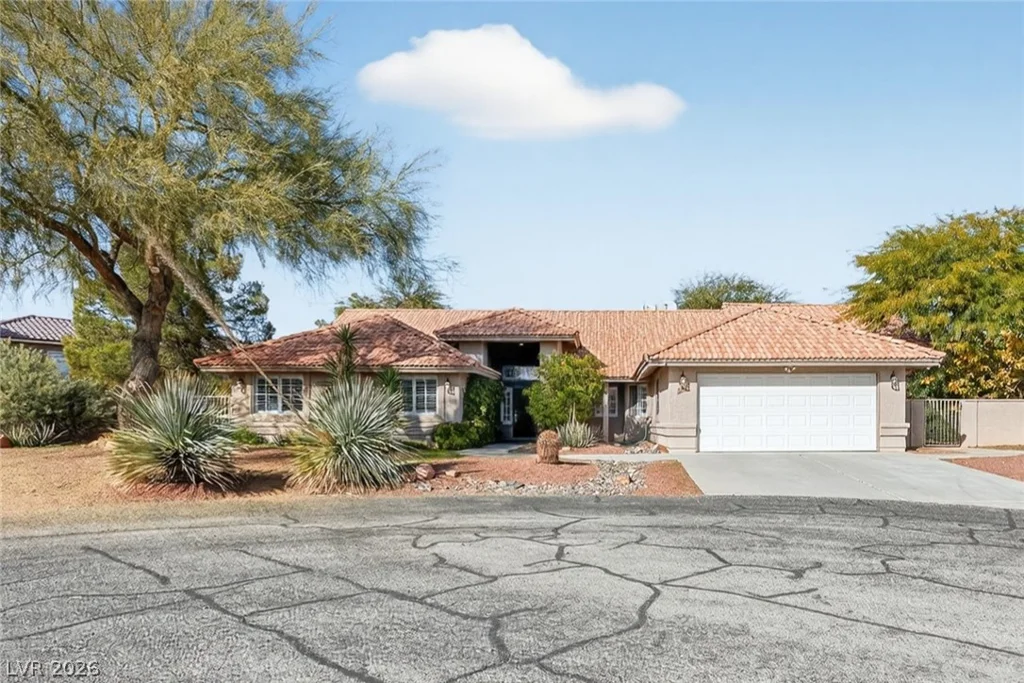 5935 Campbell, Las Vegas, NV 89149