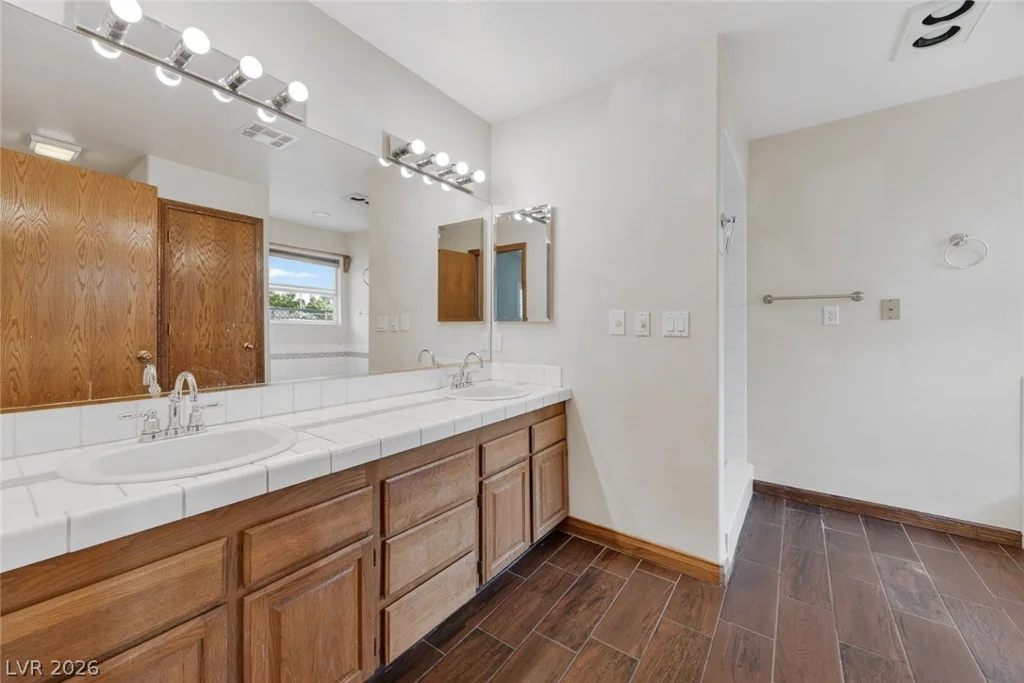 5935 Campbell, Las Vegas, NV 89149