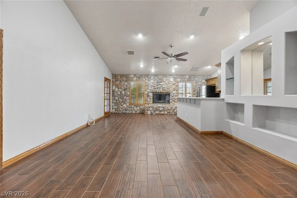 5935 Campbell, Las Vegas, NV 89149