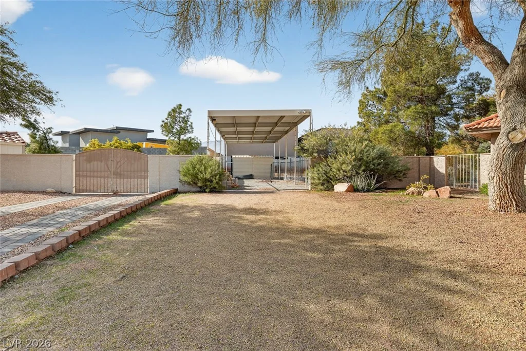 5935 Campbell, Las Vegas, NV 89149