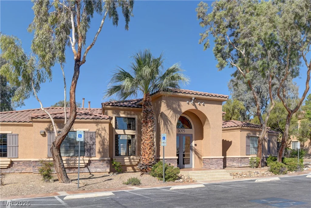 2131 Hussium Hills, Las Vegas, NV 89108