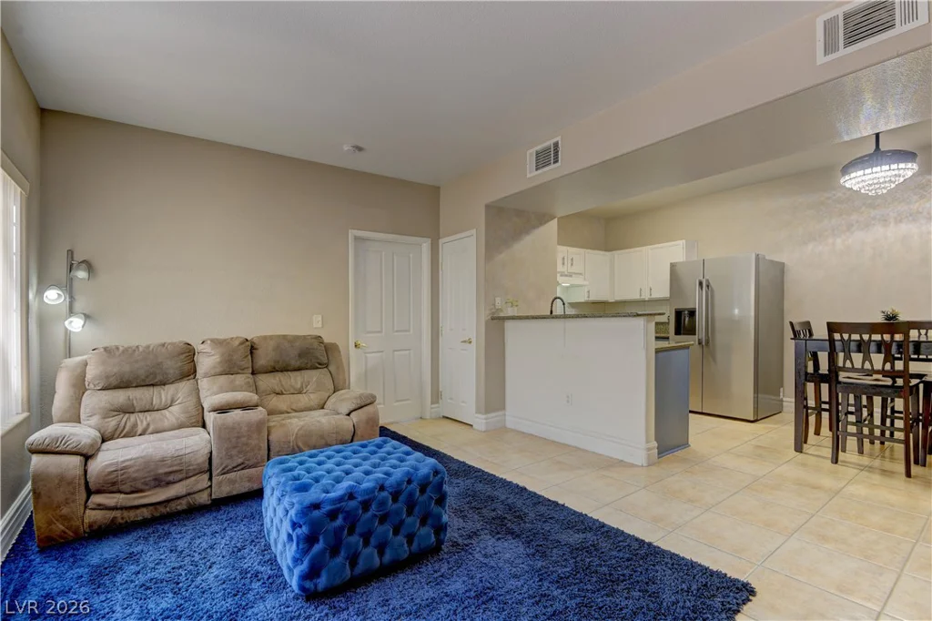 2131 Hussium Hills, Las Vegas, NV 89108