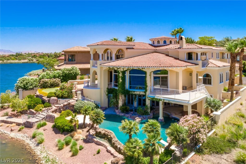 8 Rue Promenade, Henderson, NV 89011