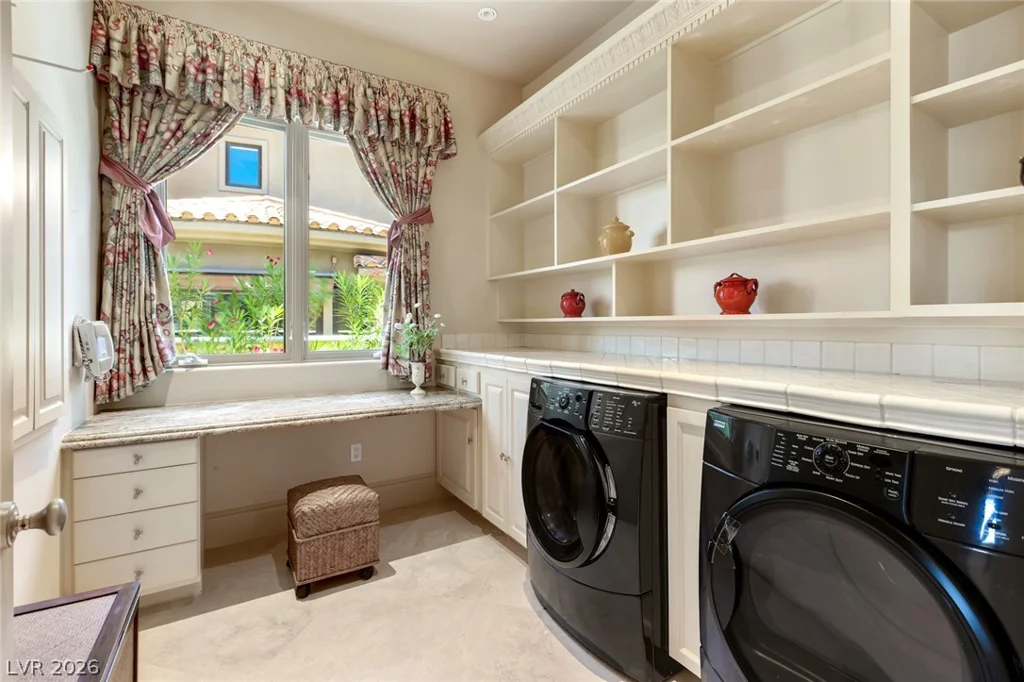 8 Rue Promenade, Henderson, NV 89011