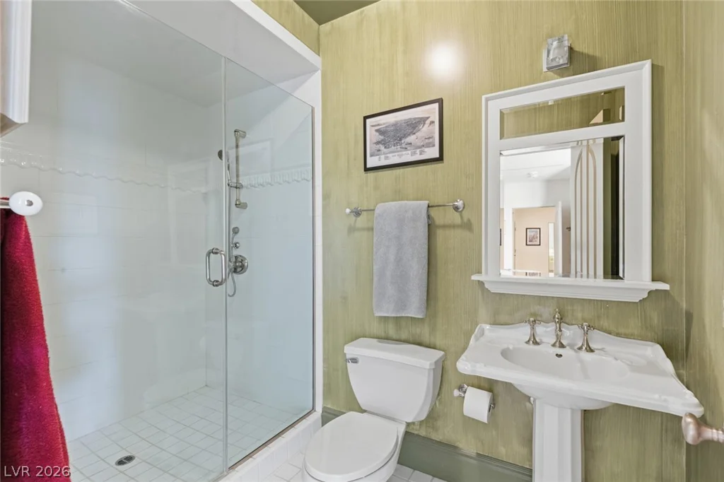 8 Rue Promenade, Henderson, NV 89011
