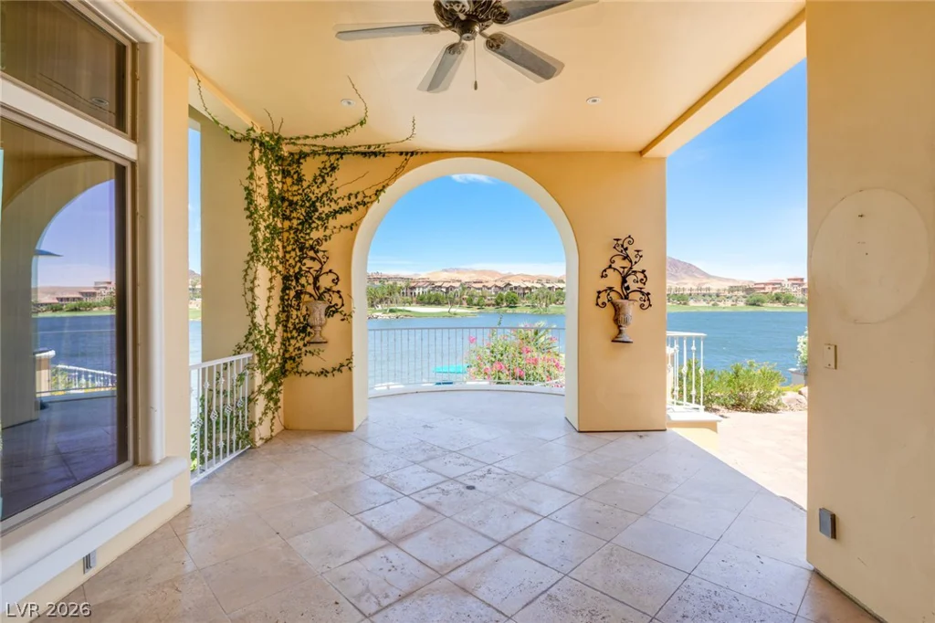 8 Rue Promenade, Henderson, NV 89011