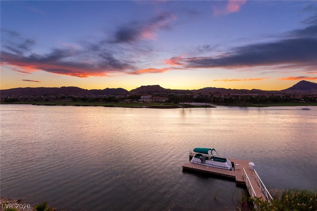 8 Rue Promenade, Henderson, NV 89011