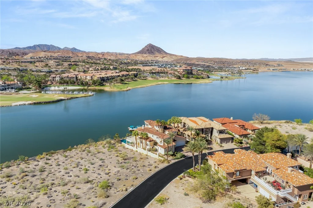 8 Rue Promenade, Henderson, NV 89011