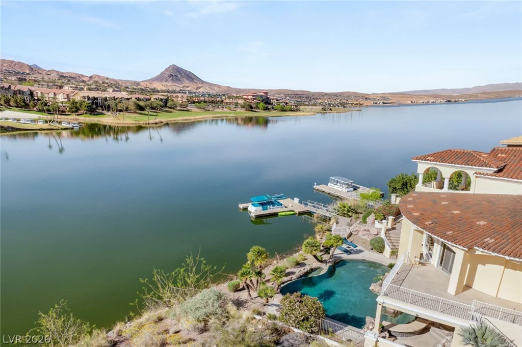 8 Rue Promenade, Henderson, NV 89011