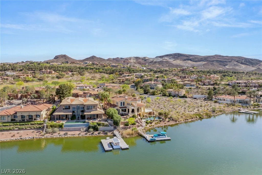 8 Rue Promenade, Henderson, NV 89011
