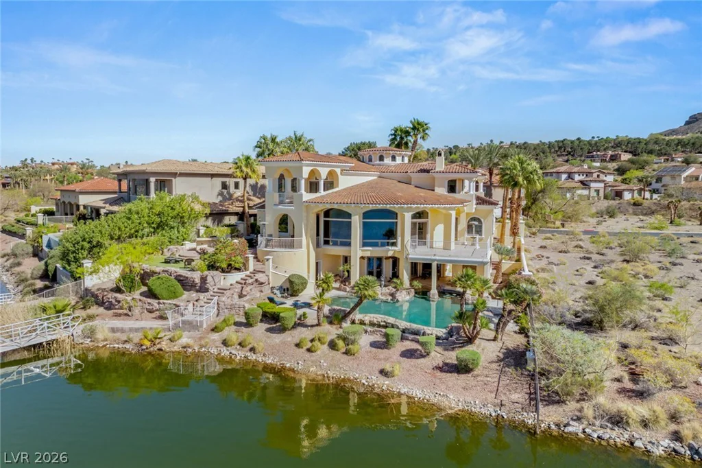 8 Rue Promenade, Henderson, NV 89011