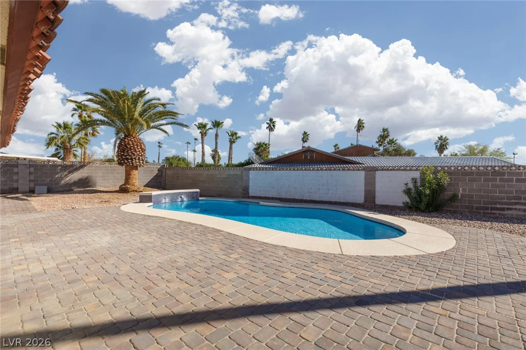 4201 Greenhill, Las Vegas, NV 89121