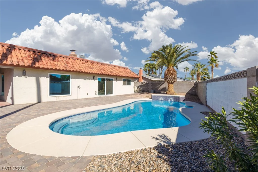 4201 Greenhill, Las Vegas, NV 89121