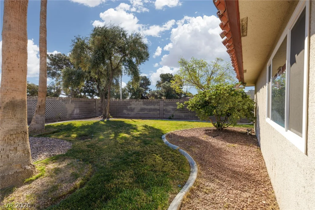 4201 Greenhill, Las Vegas, NV 89121