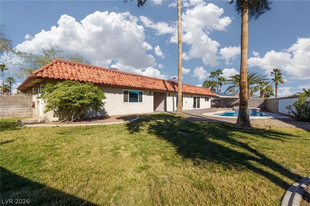 4201 Greenhill, Las Vegas, NV 89121