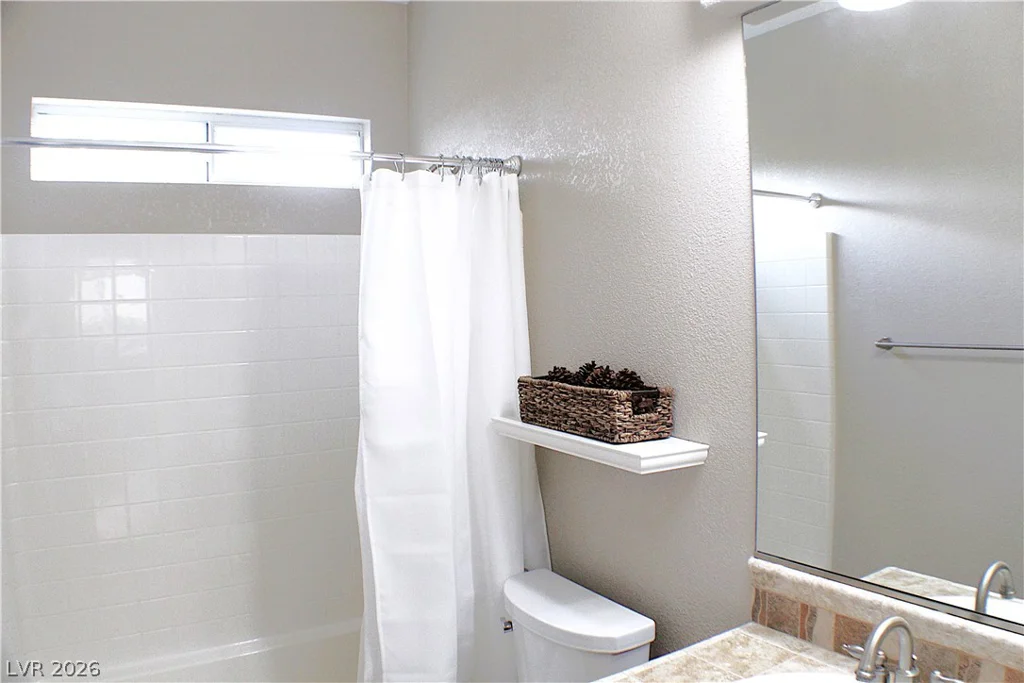 10241 Bristol Peak, Las Vegas, NV 89166