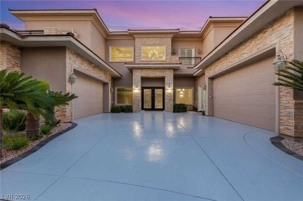 9328 Tournament Canyon, Las Vegas, NV 89144