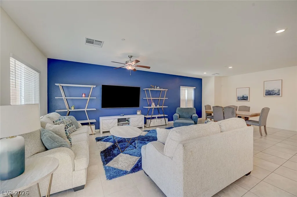10947 Preston Trails, Las Vegas, NV 89166