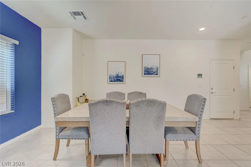 10947 Preston Trails, Las Vegas, NV 89166